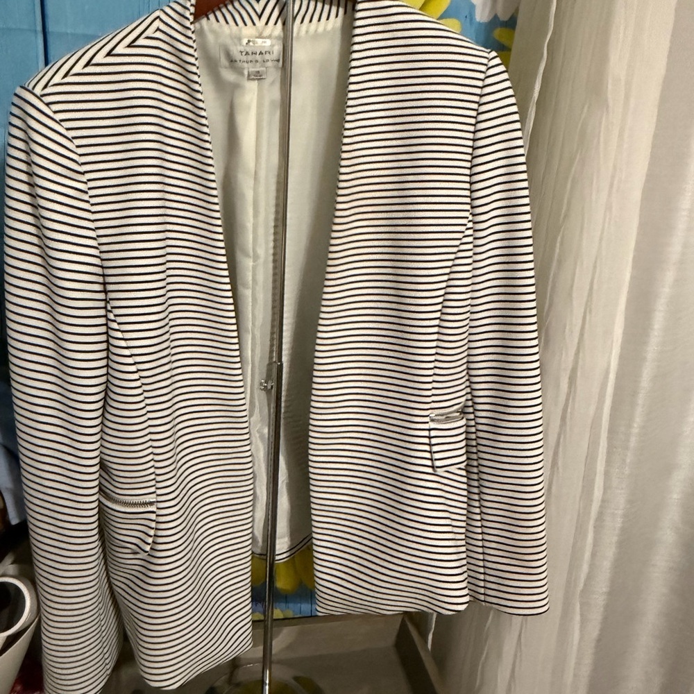 Tahari Black & White Striped Open-Front Blazer
